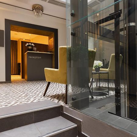 Hotel Atria Braşov Esterno foto